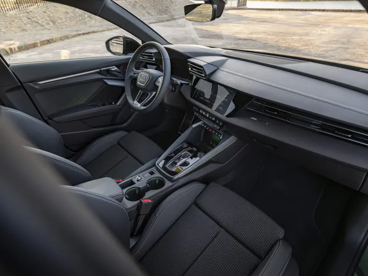 Audi A3 Sportback — תא הנוסעים