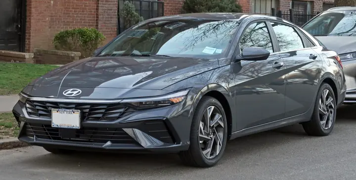 Hyundai Elantra — מבט חיצוני