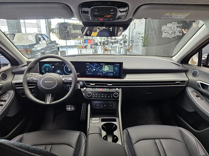 Hyundai Sonata — תא הנוסעים