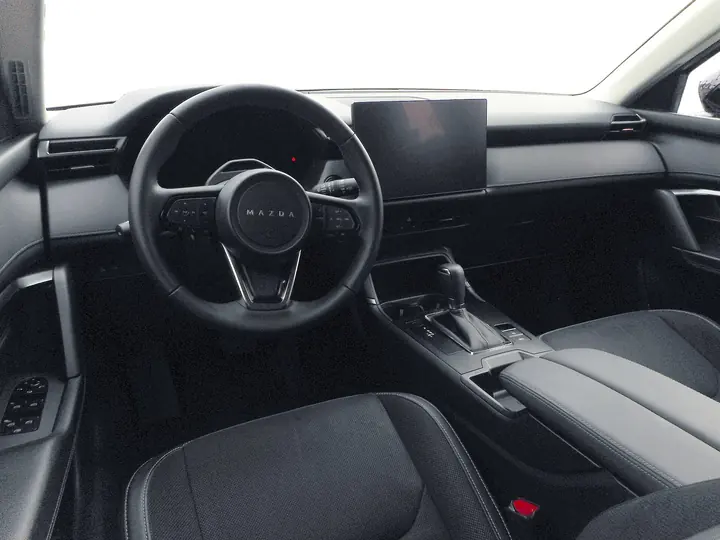 Mazda CX-5 — תא הנוסעים